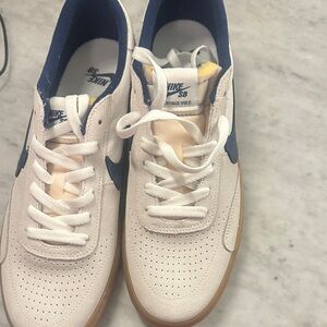 Nike men’s shoes